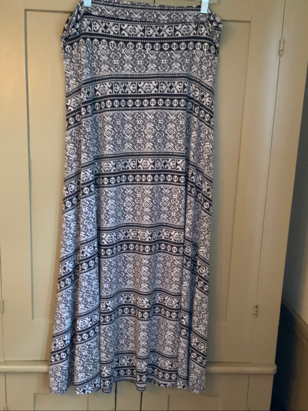 LuLaRoe Black, Gray and White Patterned Maxi Skirt